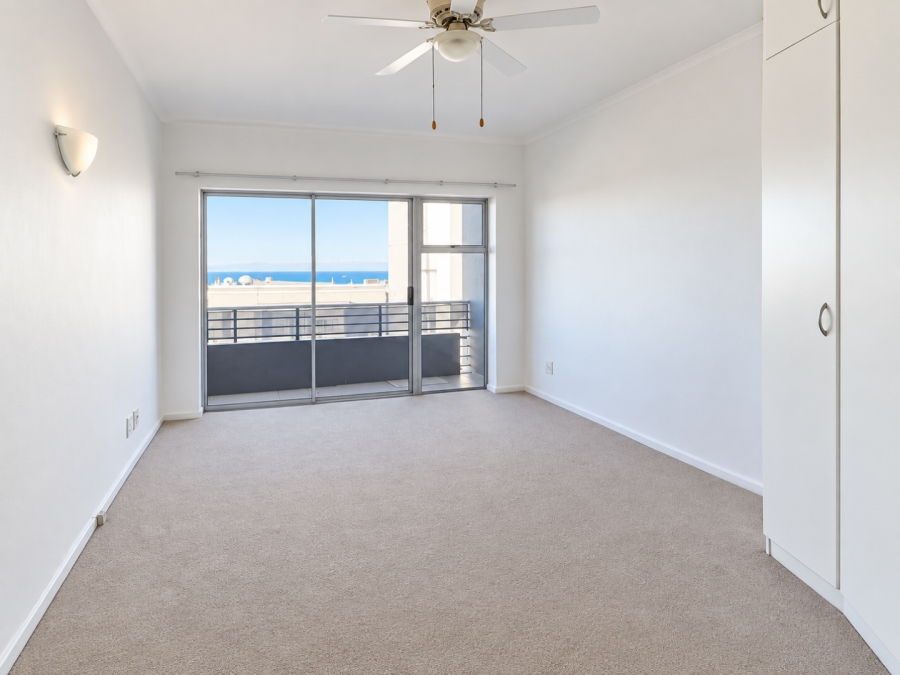 To Let 1 Bedroom Property for Rent in Green Point Western Cape
